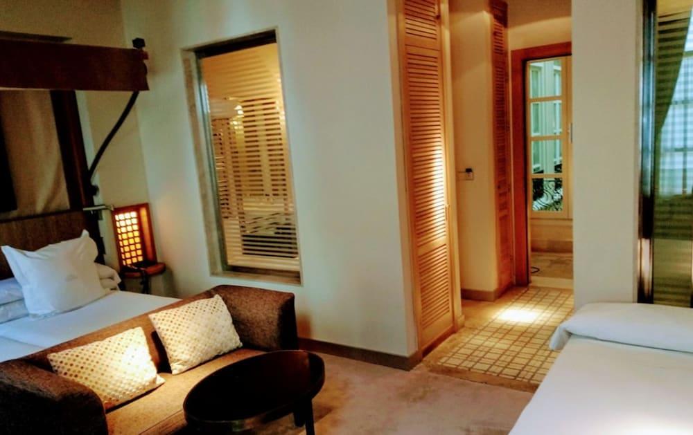 Hotel Oniria